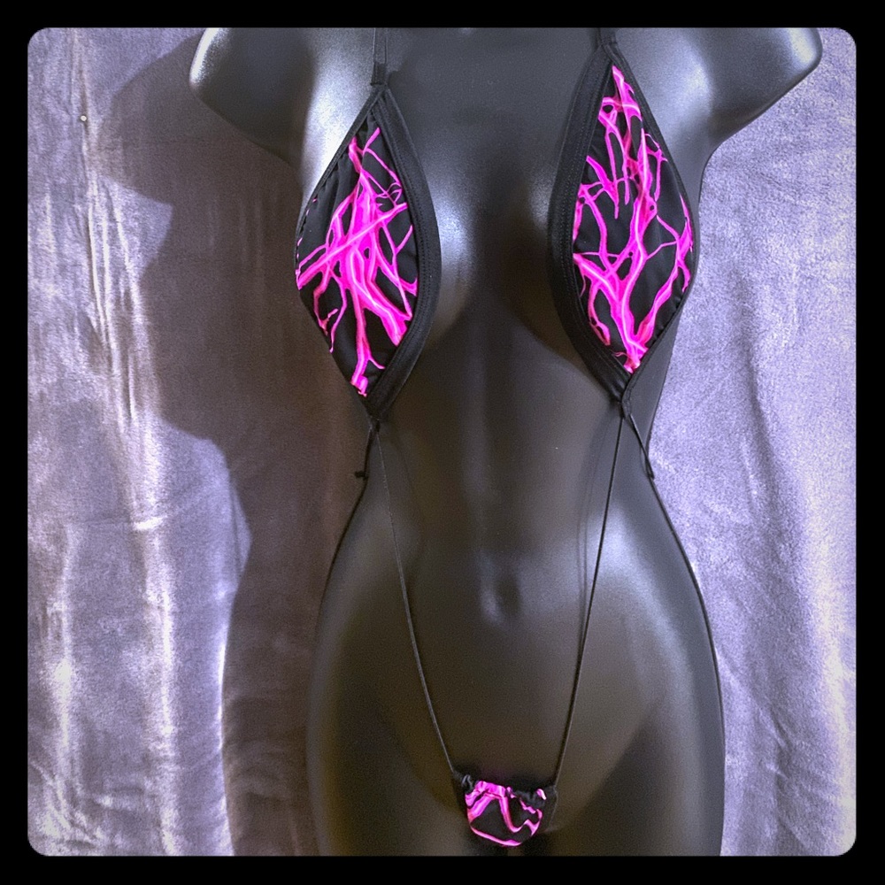 Slingshot bikini